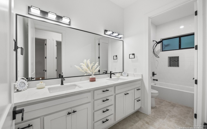 344 Buckskin Trail, Bandera, TX 78003, 4 Habitaciones Habitaciones , ,3 BañosBaños,Residential,En Venta,344 Buckskin Trail,0,1916582