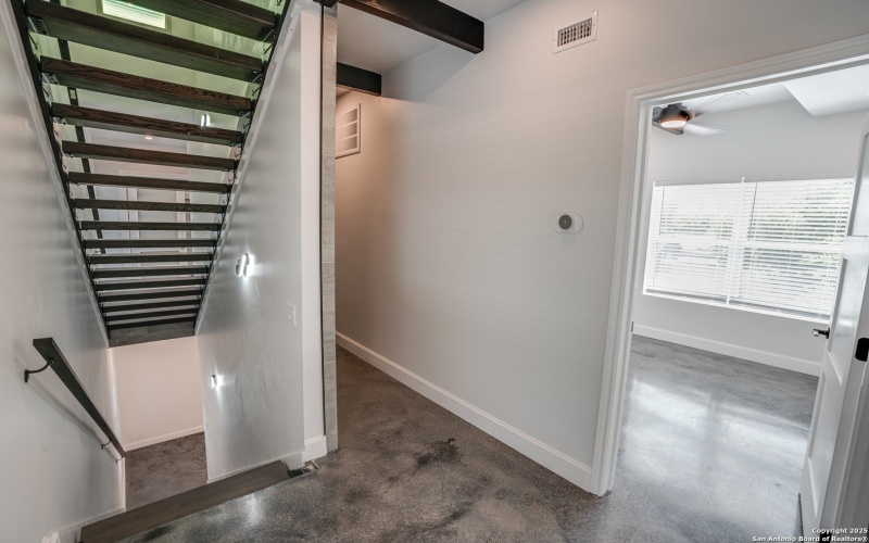 811 Montana St, San Antonio, TX 78203, ,Residential Multi Family,En Venta,811 Montana St,0,1913998