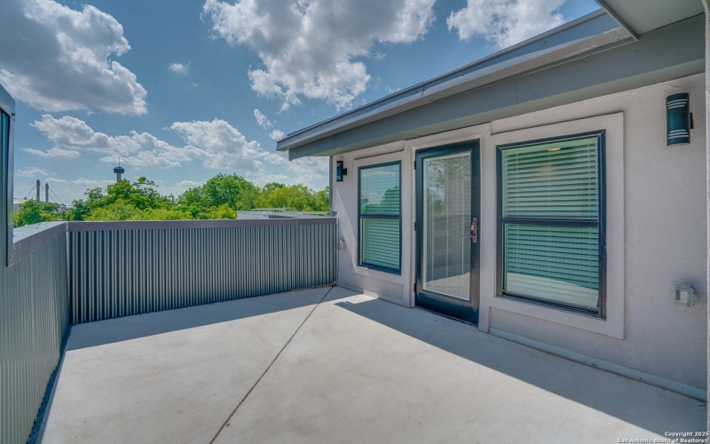 811 Montana St, San Antonio, TX 78203, ,Residential Multi Family,En Venta,811 Montana St,0,1913998