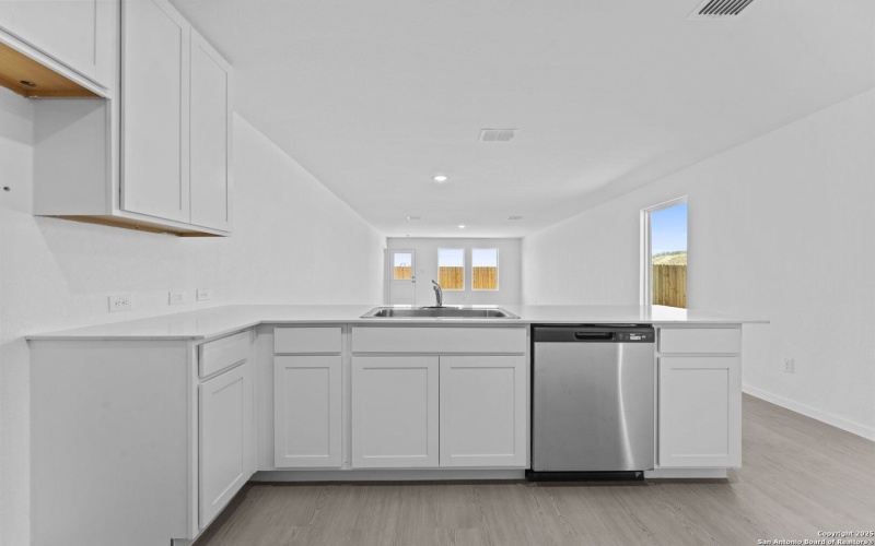 2067 Powell Pl, Converse, TX 78109, 4 Habitaciones Habitaciones , ,2 BañosBaños,Residential,En Venta,2067 Powell Pl,0,1926473