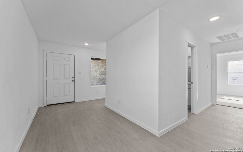 2067 Powell Pl, Converse, TX 78109, 4 Habitaciones Habitaciones , ,2 BañosBaños,Residential,En Venta,2067 Powell Pl,0,1926473