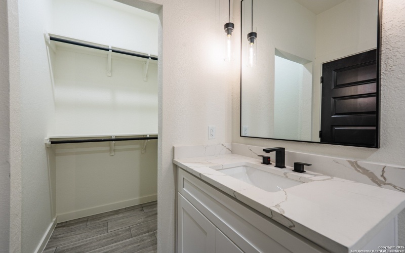 122 Ranchero Way, Natalia, TX 78059, 3 Habitaciones Habitaciones , ,2 BañosBaños,Residential,En Venta,122 Ranchero Way,0,1926642