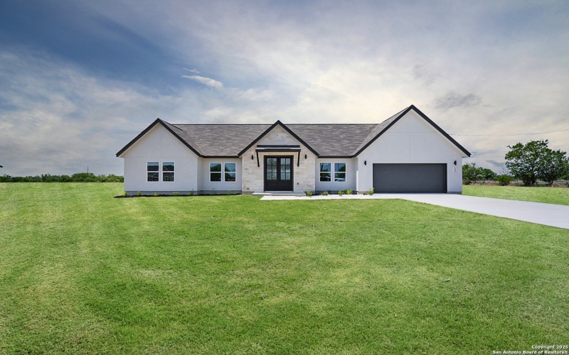 122 Ranchero Way, Natalia, TX 78059, 3 Habitaciones Habitaciones , ,2 BañosBaños,Residential,En Venta,122 Ranchero Way,0,1926642