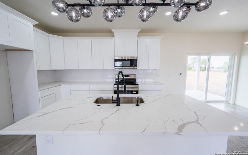 122 Ranchero Way, Natalia, TX 78059, 3 Habitaciones Habitaciones , ,2 BañosBaños,Residential,En Venta,122 Ranchero Way,0,1926642