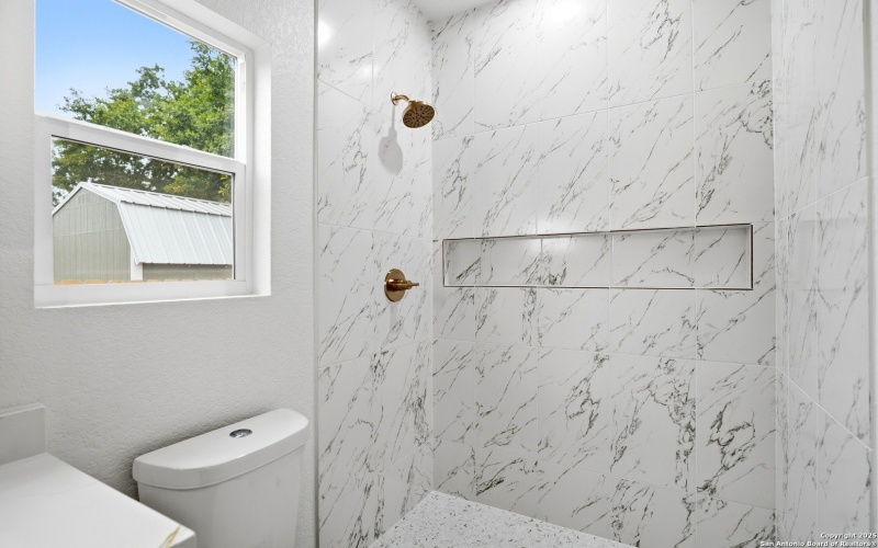 15129 Norvell, Lytle, TX 78052, 3 Bedrooms Bedrooms, ,2 BathroomsBathrooms,Residential,For Sale,15129 Norvell,0,1926654