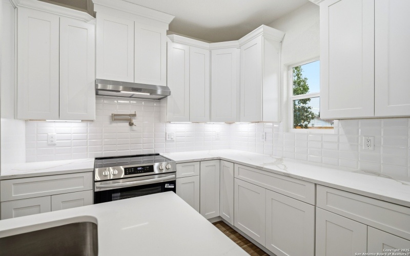 15129 Norvell, Lytle, TX 78052, 3 Bedrooms Bedrooms, ,2 BathroomsBathrooms,Residential,For Sale,15129 Norvell,0,1926654