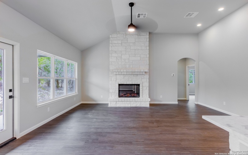 1841 Cottonwood, Fischer, TX 78623, 4 Habitaciones Habitaciones , ,2 BañosBaños,Residential,En Venta,1841 Cottonwood,0,1926688