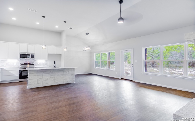 1841 Cottonwood, Fischer, TX 78623, 4 Habitaciones Habitaciones , ,2 BañosBaños,Residential,En Venta,1841 Cottonwood,0,1926688