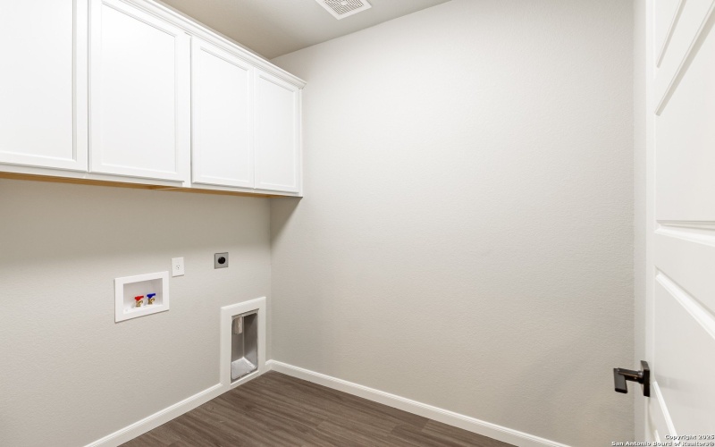 1841 Cottonwood, Fischer, TX 78623, 4 Habitaciones Habitaciones , ,2 BañosBaños,Residential,En Venta,1841 Cottonwood,0,1926688