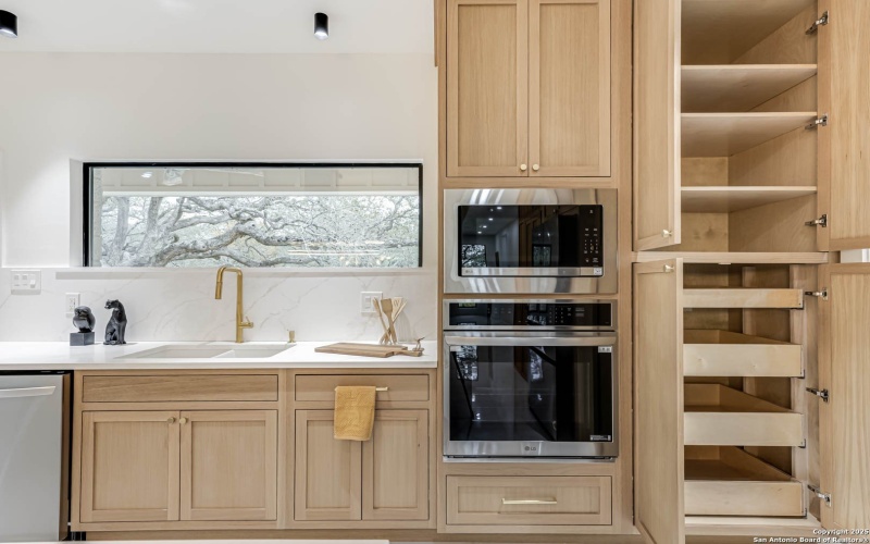 864 Paddy Rd, Floresville, TX 78114, 4 Bedrooms Bedrooms, ,2 BathroomsBathrooms,Residential,For Sale,864 Paddy Rd,0,1926707