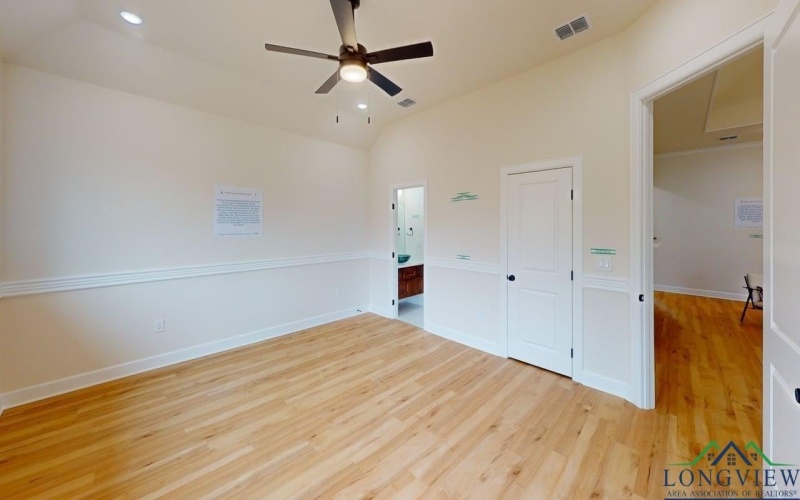 2509 WINDMILL LANE, Longview, TX 75601, 4 Bedrooms Bedrooms, ,2 BathroomsBathrooms,Residential,For Sale,2509 WINDMILL LANE,0,20241731