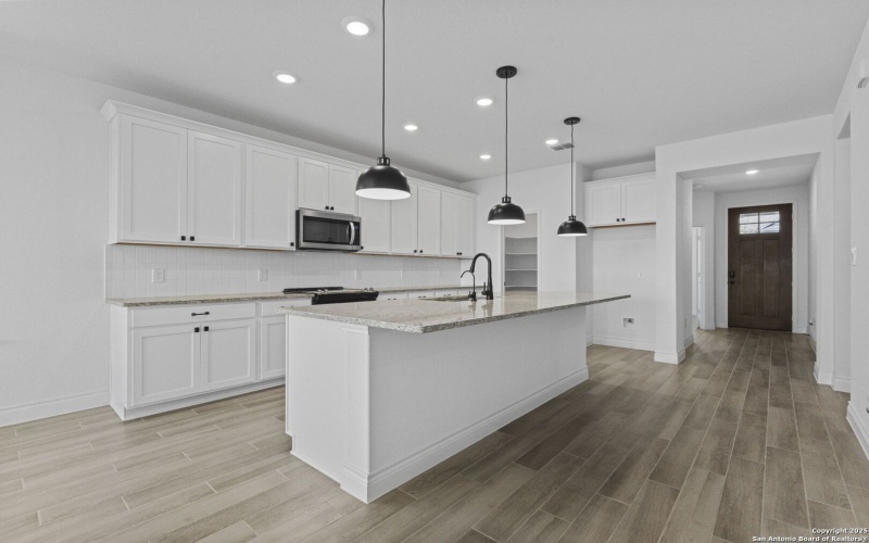 4014 Paddock Trl, Seguin, TX 78155, 3 Habitaciones Habitaciones , ,2 BañosBaños,Residential,En Venta,4014 Paddock Trl,0,1923750