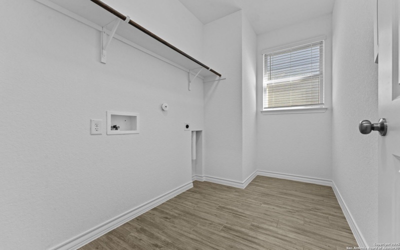 4040 Paddock Trl, Seguin, TX 78155, 3 Habitaciones Habitaciones , ,2 BañosBaños,Residential,En Venta,4040 Paddock Trl,0,1923827