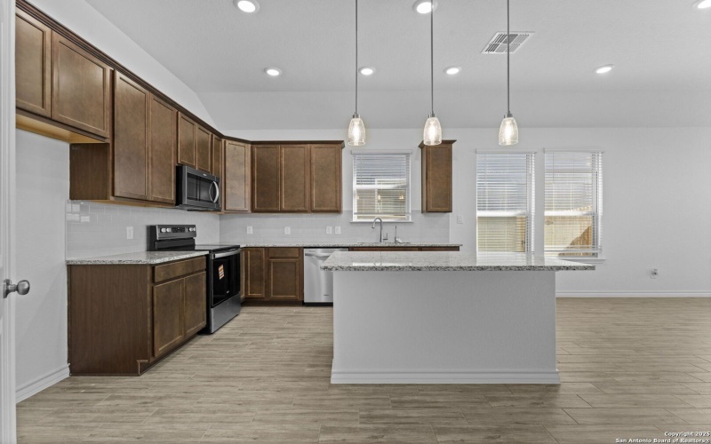 4040 Paddock Trl, Seguin, TX 78155, 3 Habitaciones Habitaciones , ,2 BañosBaños,Residential,En Venta,4040 Paddock Trl,0,1923827