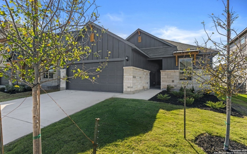 4040 Paddock Trl, Seguin, TX 78155, 3 Habitaciones Habitaciones , ,2 BañosBaños,Residential,En Venta,4040 Paddock Trl,0,1923827