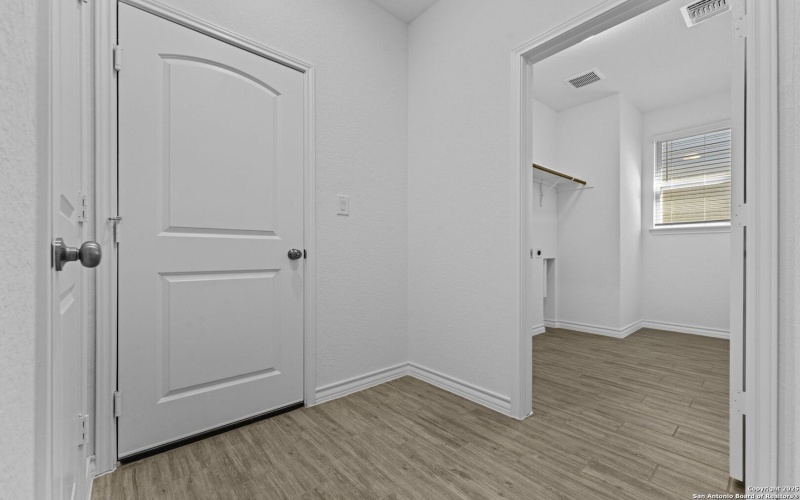 4040 Paddock Trl, Seguin, TX 78155, 3 Habitaciones Habitaciones , ,2 BañosBaños,Residential,En Venta,4040 Paddock Trl,0,1923827