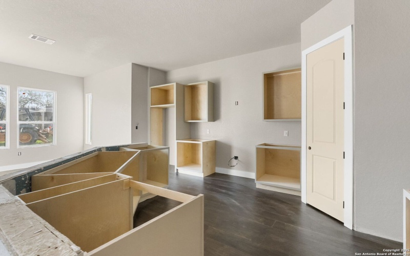 731 County Road 356, Adkins, TX 78101, 3 Bedrooms Bedrooms, ,3 BathroomsBathrooms,Residential,For Sale,731 County Road 356,0,1926029