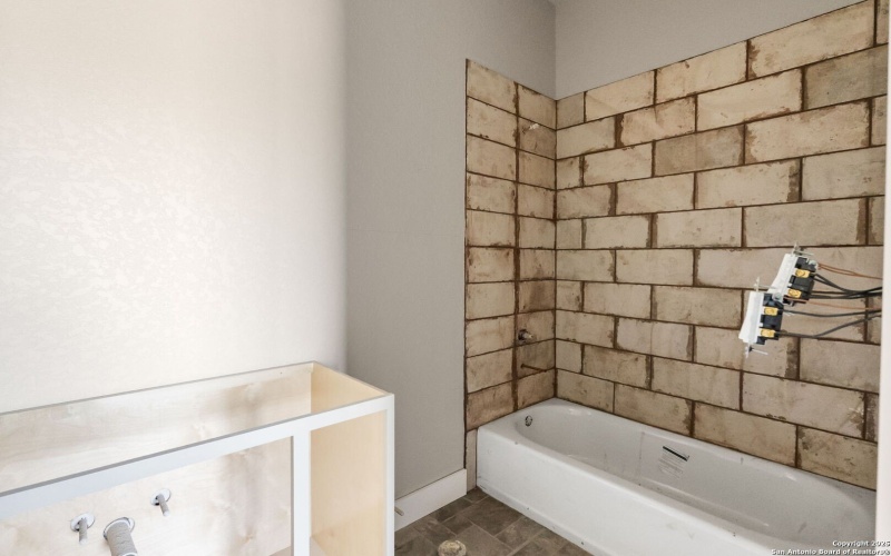 731 County Road 356, Adkins, TX 78101, 3 Bedrooms Bedrooms, ,3 BathroomsBathrooms,Residential,For Sale,731 County Road 356,0,1926029