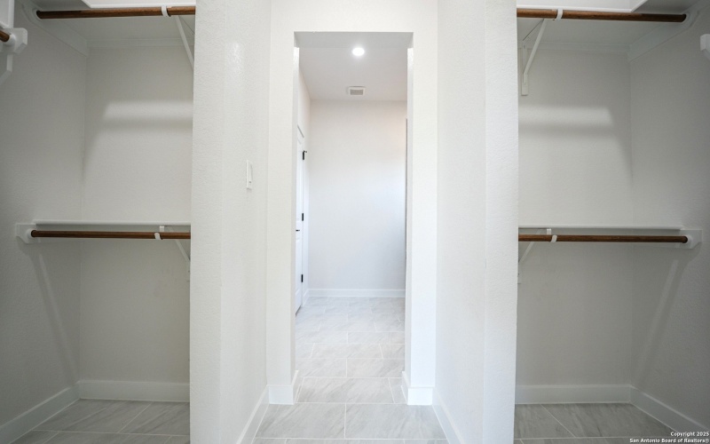 16720 Llano Estacado, Atascosa, TX 78002, 4 Habitaciones Habitaciones , ,2 BañosBaños,Residential,En Venta,16720 Llano Estacado,0,1926119