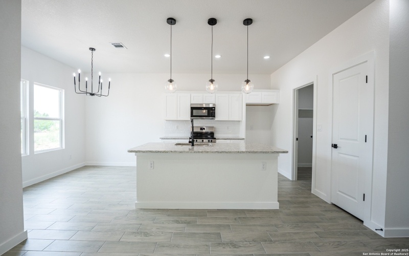 16720 Llano Estacado, Atascosa, TX 78002, 4 Habitaciones Habitaciones , ,2 BañosBaños,Residential,En Venta,16720 Llano Estacado,0,1926119