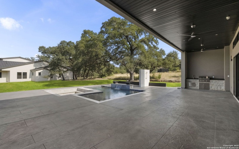 11019 Porter Springs, San Antonio, TX 78255, 4 Bedrooms Bedrooms, ,5 BathroomsBathrooms,Residential,For Sale,11019 Porter Springs,0,1918721