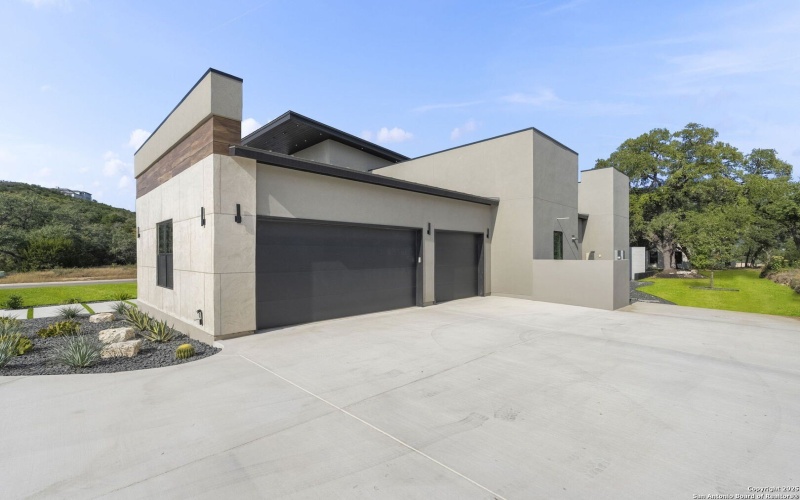 11019 Porter Springs, San Antonio, TX 78255, 4 Bedrooms Bedrooms, ,5 BathroomsBathrooms,Residential,For Sale,11019 Porter Springs,0,1918721