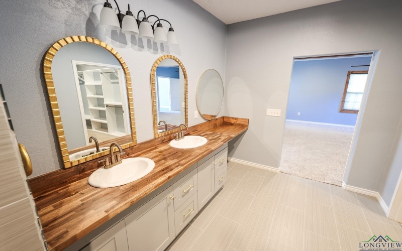 7097 BEAVERWOOD, Gilmer, TX 75645, 2 Bedrooms Bedrooms, ,1 BathroomBathrooms,Residential,For Sale,7097 BEAVERWOOD,0,20244800