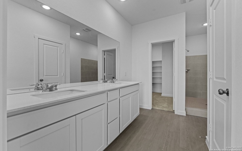 736 Horsetail Ln, New Braunfels, TX 78132, 4 Bedrooms Bedrooms, ,3 BathroomsBathrooms,Residential,For Sale,736 Horsetail Ln,0,1919701