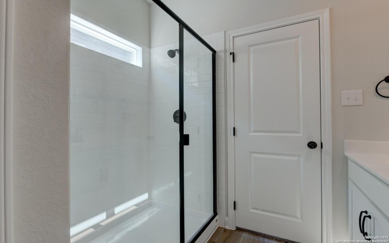 141 Beveridge Rd, Seguin, TX 78155, 3 Habitaciones Habitaciones , ,2 BañosBaños,Residential,En Venta,141 Beveridge Rd,0,1921034