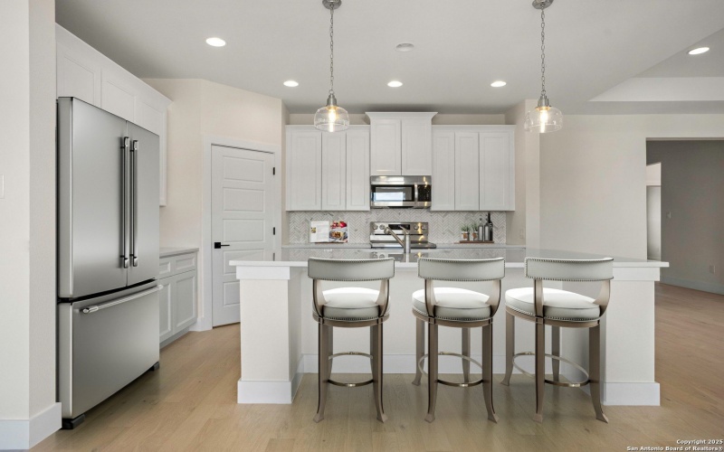 1901 N Chateau Lane, Kerrville, TX 78028, 2 Bedrooms Bedrooms, ,2 BathroomsBathrooms,Residential,For Sale,1901 N Chateau Lane,0,1921498