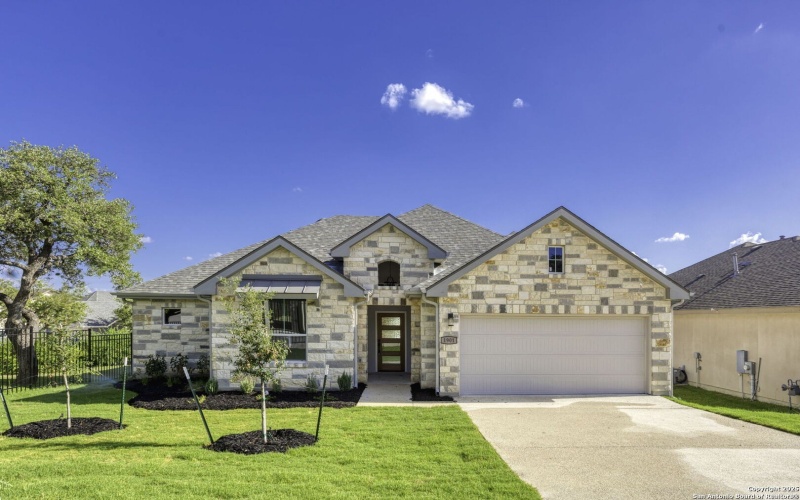 1901 N Chateau Lane, Kerrville, TX 78028, 2 Bedrooms Bedrooms, ,2 BathroomsBathrooms,Residential,For Sale,1901 N Chateau Lane,0,1921498