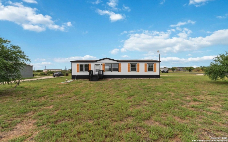 113 County Road 2644, Moore, TX 78057, 3 Bedrooms Bedrooms, ,2 BathroomsBathrooms,Residential,For Sale,113 County Road 2644,0,1922708