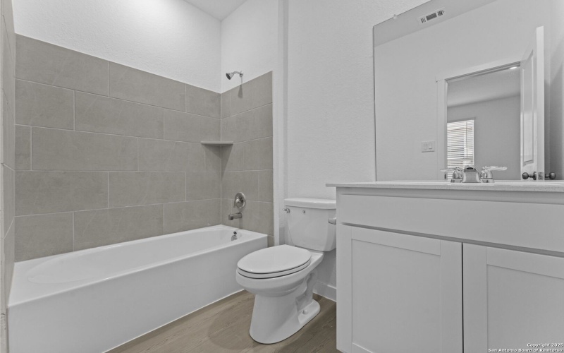 740 Horsetail Ln, New Braunfels, TX 78130, 4 Habitaciones Habitaciones , ,3 BañosBaños,Residential,En Venta,740 Horsetail Ln,0,1922745