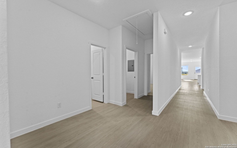 740 Horsetail Ln, New Braunfels, TX 78130, 4 Habitaciones Habitaciones , ,3 BañosBaños,Residential,En Venta,740 Horsetail Ln,0,1922745