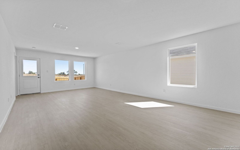 2218 Collins Aly, Converse, TX 78109, 3 Habitaciones Habitaciones , ,2 BañosBaños,Residential,En Venta,2218 Collins Aly,0,1922827