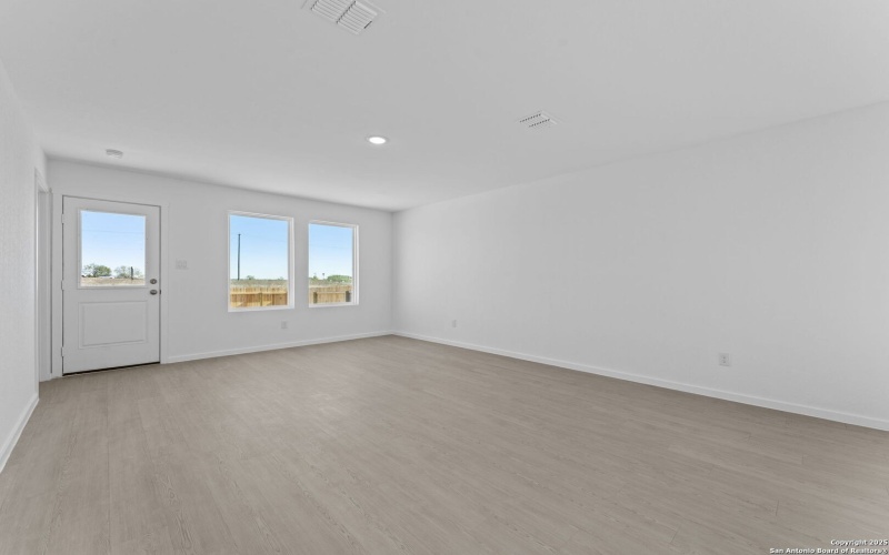 2210 Collins Aly, Converse, TX 78109, 4 Bedrooms Bedrooms, ,2 BathroomsBathrooms,Residential,For Sale,2210 Collins Aly,0,1926448