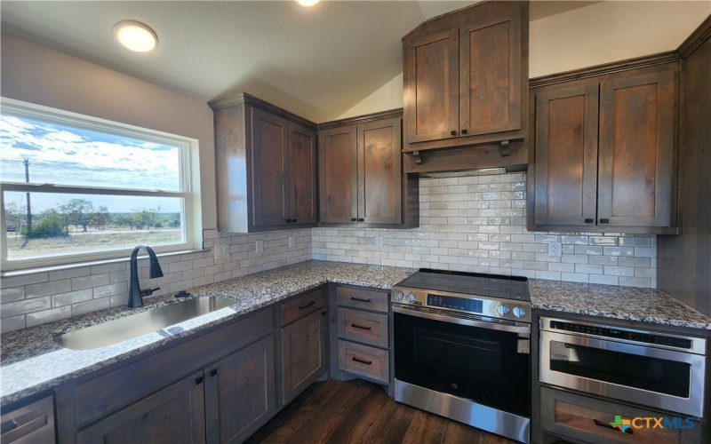 100 Hillside Lane, Lampasas, TX 76550, 4 Bedrooms Bedrooms, ,2 BathroomsBathrooms,Residential,For Sale,100 Hillside Lane,0,598924