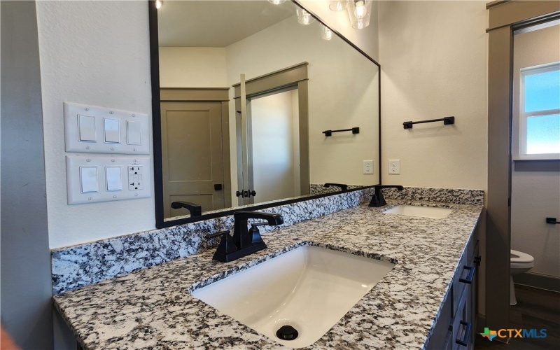 100 Hillside Lane, Lampasas, TX 76550, 4 Bedrooms Bedrooms, ,2 BathroomsBathrooms,Residential,For Sale,100 Hillside Lane,0,598924