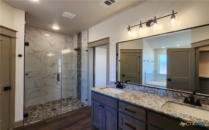 100 Hillside Lane, Lampasas, TX 76550, 4 Bedrooms Bedrooms, ,2 BathroomsBathrooms,Residential,For Sale,100 Hillside Lane,0,598924