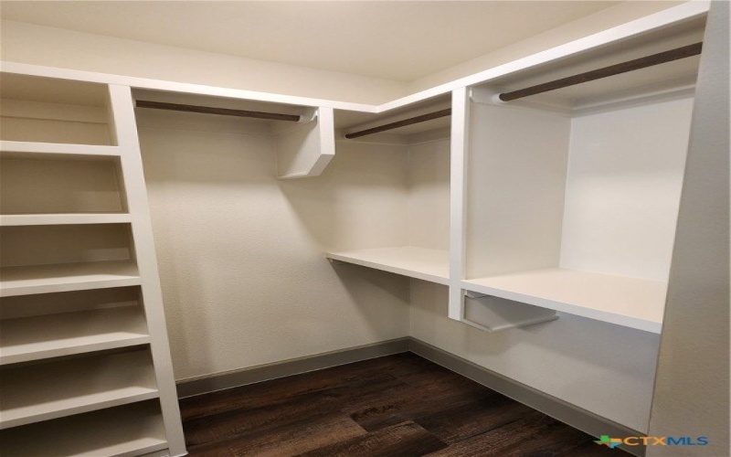 100 Hillside Lane, Lampasas, TX 76550, 4 Bedrooms Bedrooms, ,2 BathroomsBathrooms,Residential,For Sale,100 Hillside Lane,0,598924