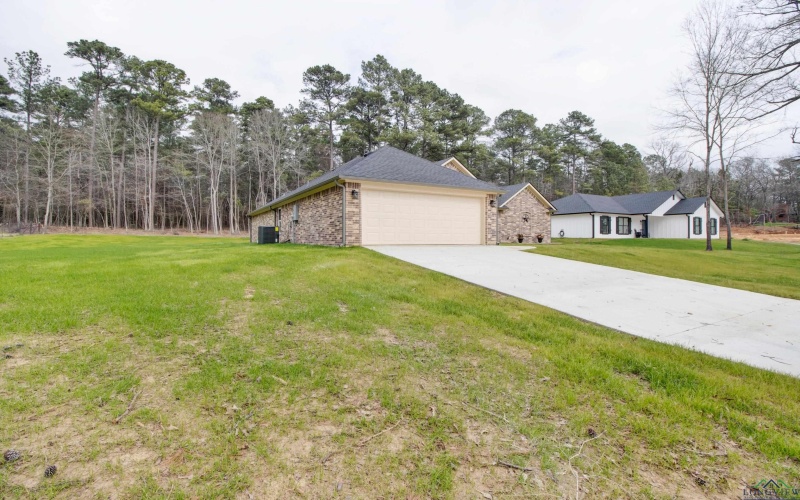 697 English Ln, Longview, TX 75605, 3 Bedrooms Bedrooms, ,2 BathroomsBathrooms,Residential,For Sale,697 English Ln,20246627