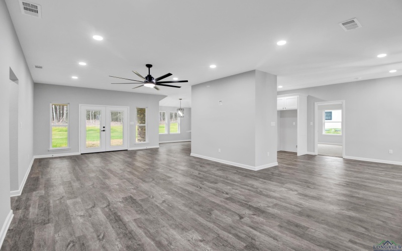 697 English Ln, Longview, TX 75605, 3 Bedrooms Bedrooms, ,2 BathroomsBathrooms,Residential,For Sale,697 English Ln,20246627