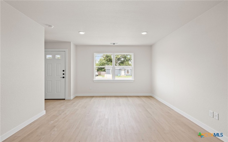 1204 S Martin Luther King Jr Lane unit: A #A, Temple, TX 76501, 3 Bedrooms Bedrooms, ,2 BathroomsBathrooms,Residential Multi Family,For Sale,1204 S Martin Luther King Jr Lane unit: A,0,599360