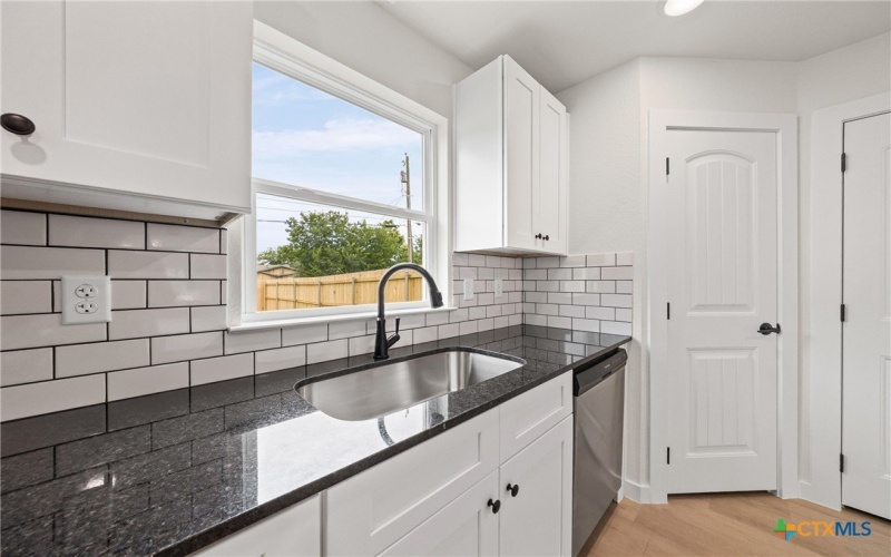 1204 S Martin Luther King Jr Lane unit: A #A, Temple, TX 76501, 3 Bedrooms Bedrooms, ,2 BathroomsBathrooms,Residential Multi Family,For Sale,1204 S Martin Luther King Jr Lane unit: A,0,599360