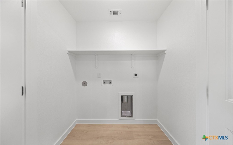 1204 S Martin Luther King Jr Lane unit: B #B, Temple, TX 76501, 3 Bedrooms Bedrooms, ,2 BathroomsBathrooms,Residential Multi Family,For Sale,1204 S Martin Luther King Jr Lane unit: B,0,599363