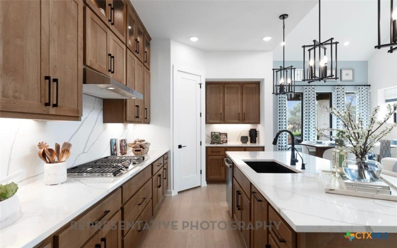 261 Menlo Bend, Liberty Hill, TX 78642, 5 Bedrooms Bedrooms, ,5 BathroomsBathrooms,Residential,For Sale,261 Menlo Bend,0,599311