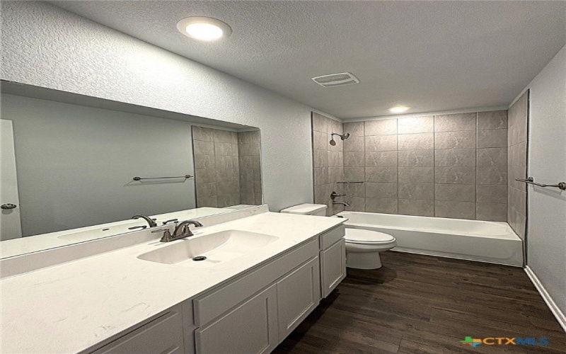 1202 Lexington Drive unit: A #A, Copperas Cove, TX 76522, 3 Bedrooms Bedrooms, ,2 BathroomsBathrooms,Residential Multi Family,For Sale,1202 Lexington Drive unit: A,0,599321