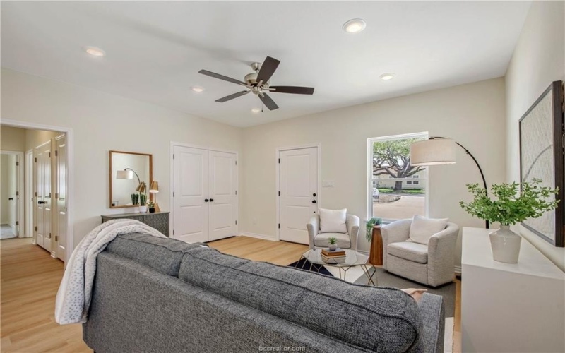 2006 Stevens Drive, Bryan, TX 77803, 3 Bedrooms Bedrooms, ,2 BathroomsBathrooms,Residential,For Sale,2006 Stevens Drive,0,25012705