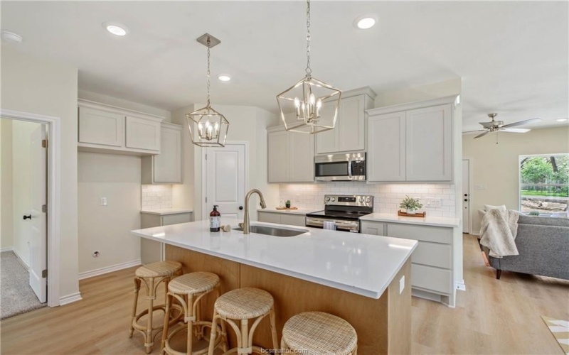 2006 Stevens Drive, Bryan, TX 77803, 3 Bedrooms Bedrooms, ,2 BathroomsBathrooms,Residential,For Sale,2006 Stevens Drive,0,25012705