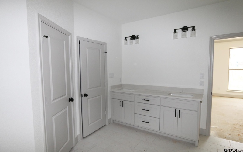 11796 Jayden Lane, Tyler, TX 75703, 3 Bedrooms Bedrooms, ,2 BathroomsBathrooms,Residential,For Sale,11796 Jayden Lane,0,25017441